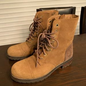 UGG Australia Kilmer Military Combat boot